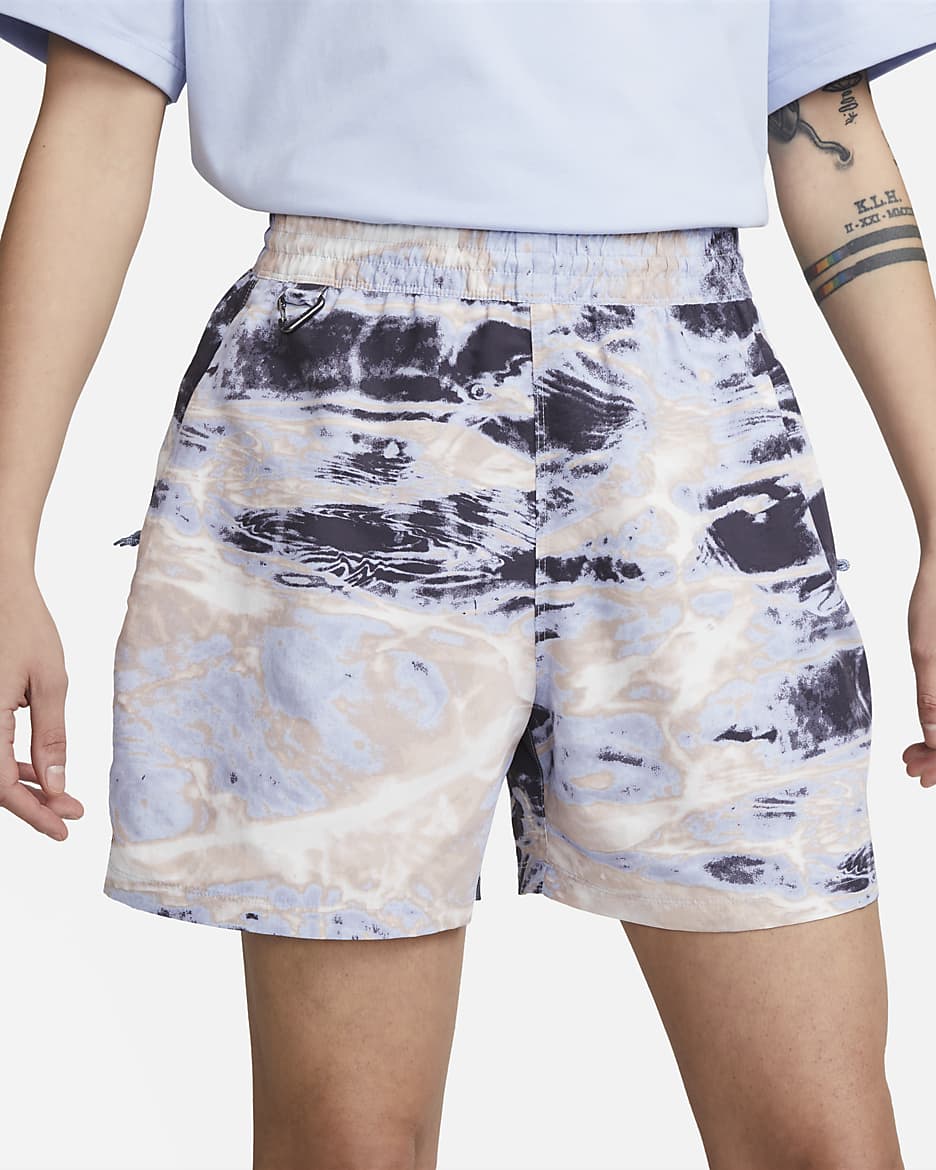 Nike ACG-shorts med print til kvinder - Gridiron/Summit White