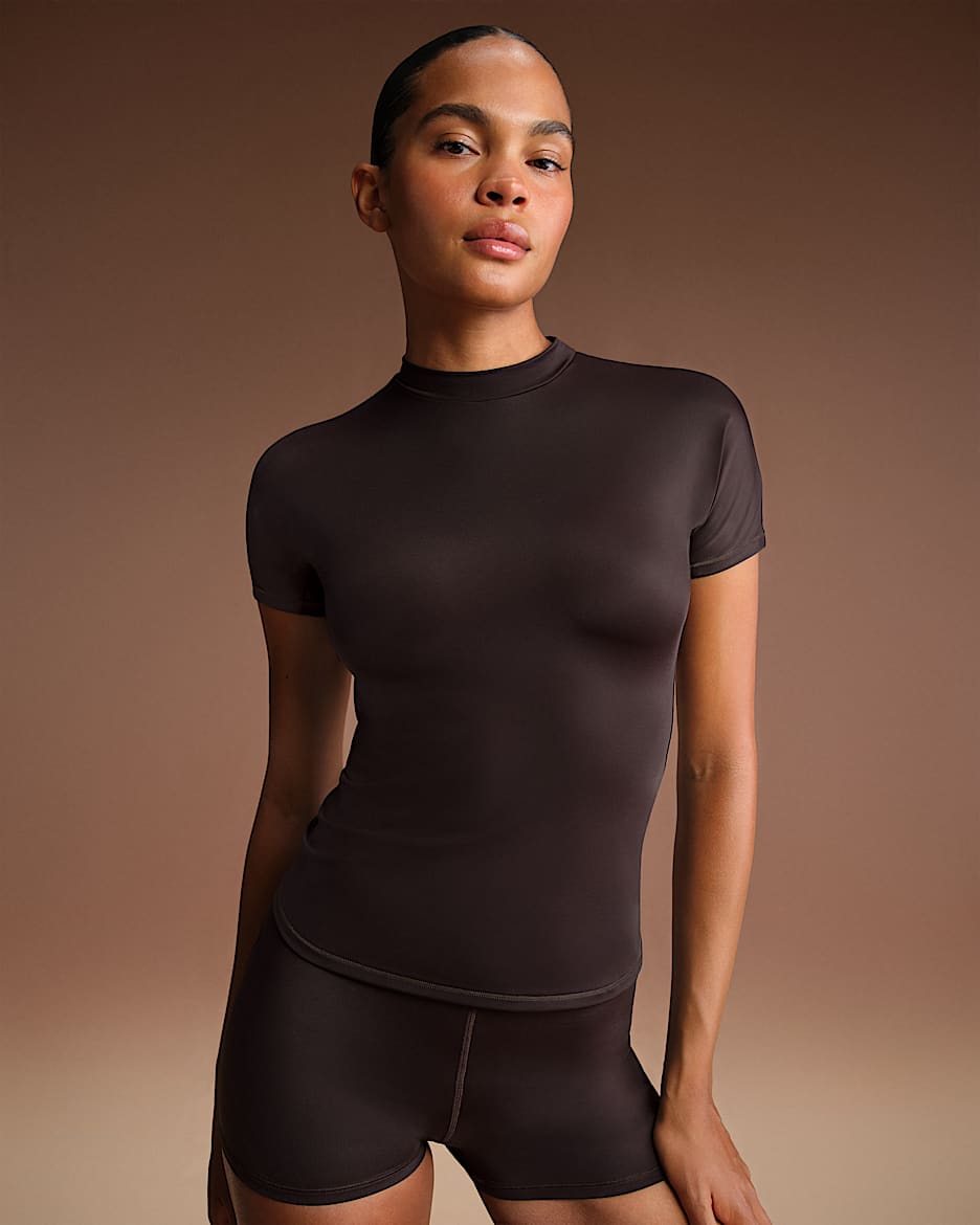 NikeSKIMS Shine Women's Mock-Neck Short-Sleeve Top - NSKM Phoenix
