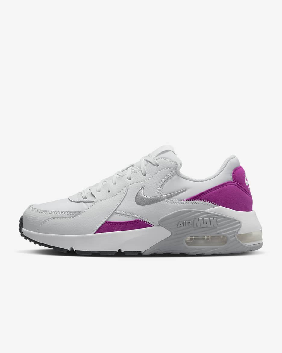 Tenis para mujer Nike Air Max Excee - Polvo fotón/Gris lobo/Fucsia cálido/Plata metalizado