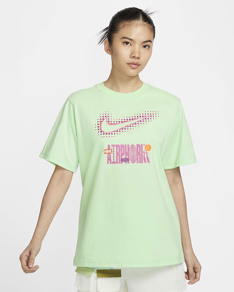 ナイキ スポーツウェア ウィメンズ グラフィック Tシャツ - ベイパーグリーン