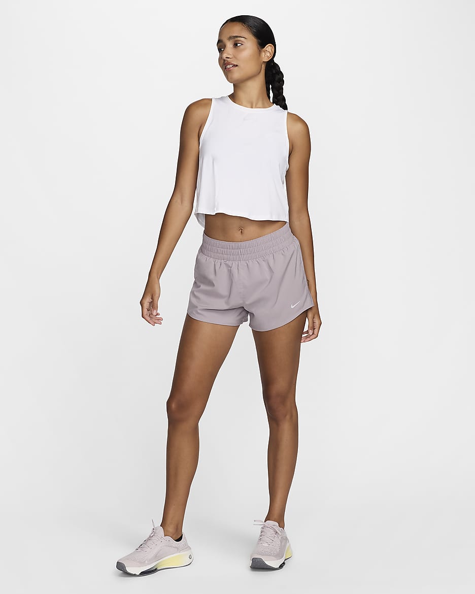 Shorts con forro de ropa interior Dri-FIT de tiro medio de 8 cm para mujer Nike One - Mena violeta claro