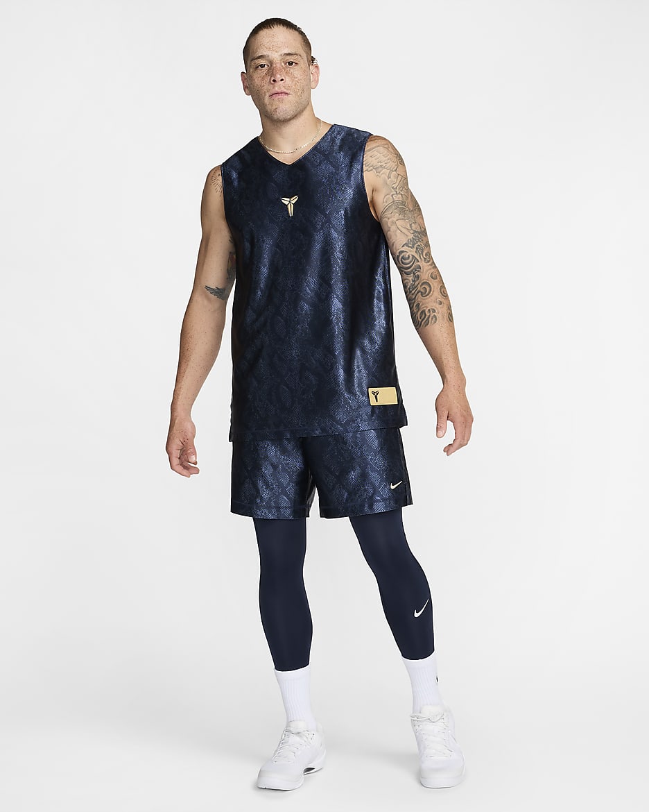 Short de basket réversible Nike Dri-FIT Standard Issue KB 15 cm pour homme - Dark Obsidian/Varsity Red/Jersey Gold