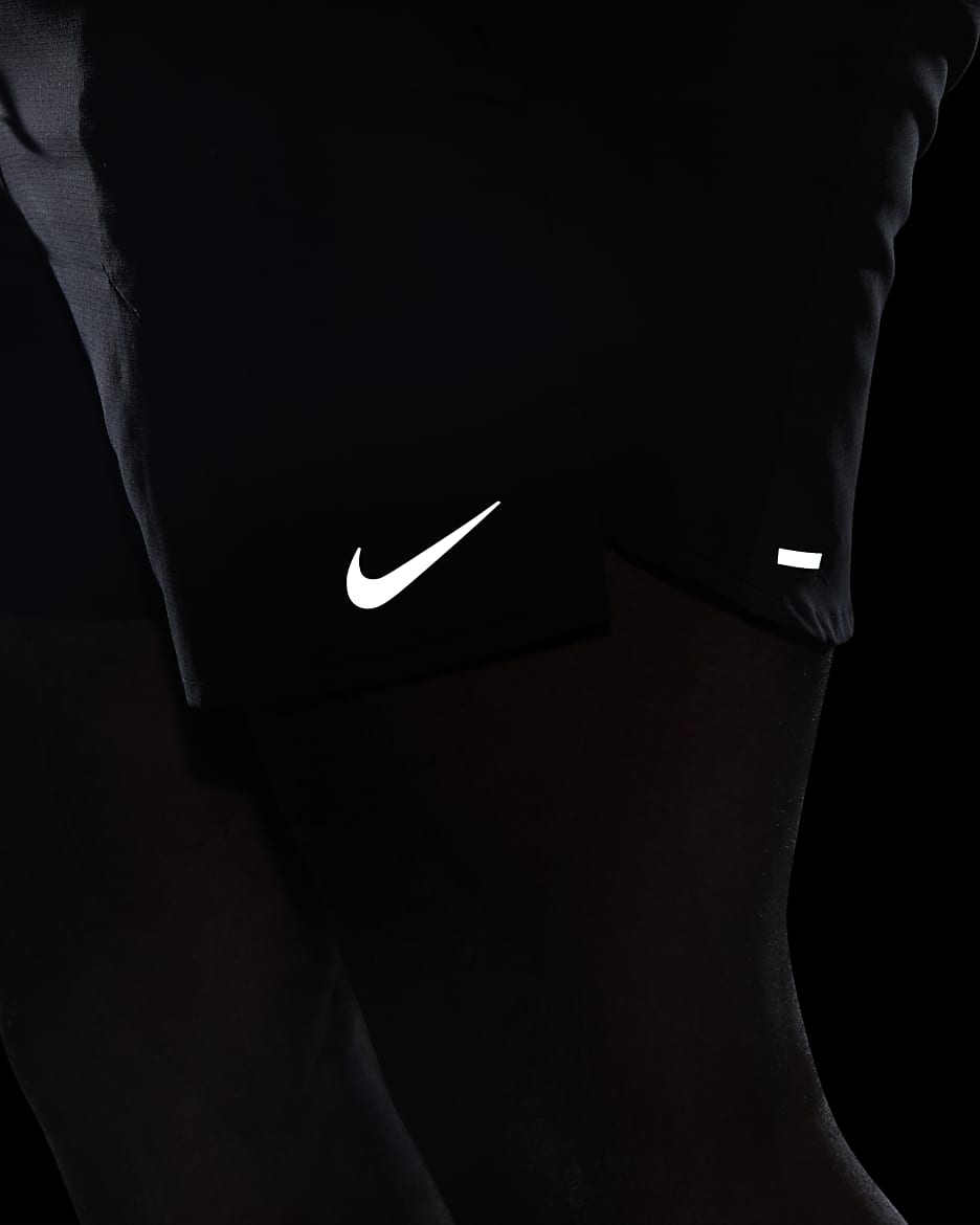 Nike Stride Dri-FIT-Laufshorts mit Futter für Herren (ca. 12,5 cm) - Schwarz/Schwarz