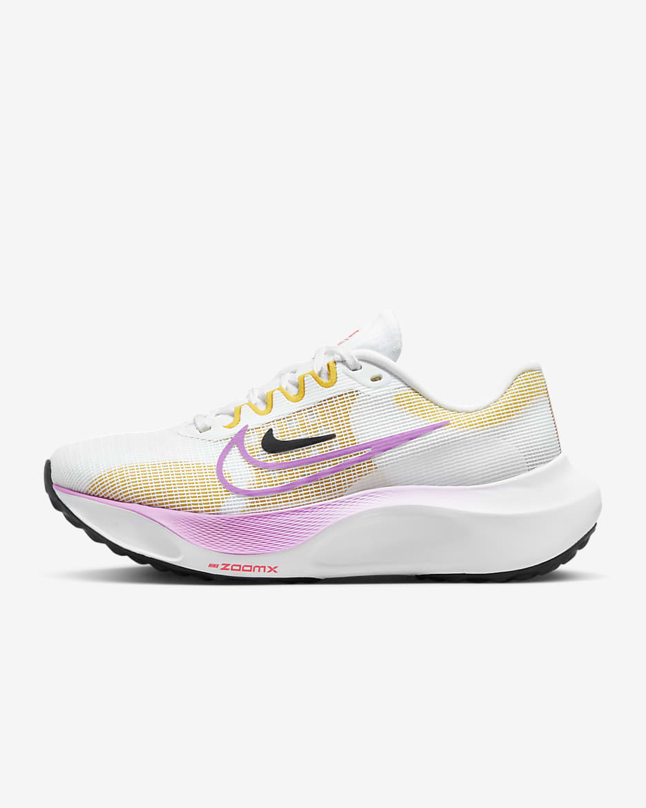 Tenis de correr en pavimento para mujer Nike Zoom Fly 5 - Blanco/Sulfuro vivo/Marrón ámbar/Fucsia enérgico