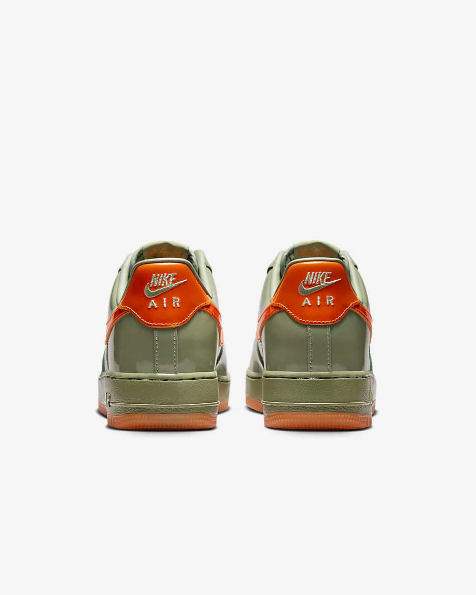 Chaussure Nike Air Force 1 '07 Premium pour Homme - Oil Green/Platinum Tint/Safety Orange