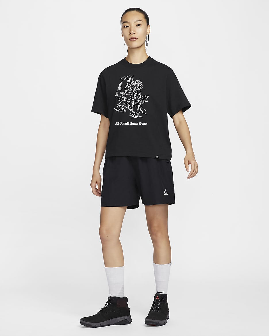 Nike ACG 女款寬鬆圖樣 T 恤 - 黑色