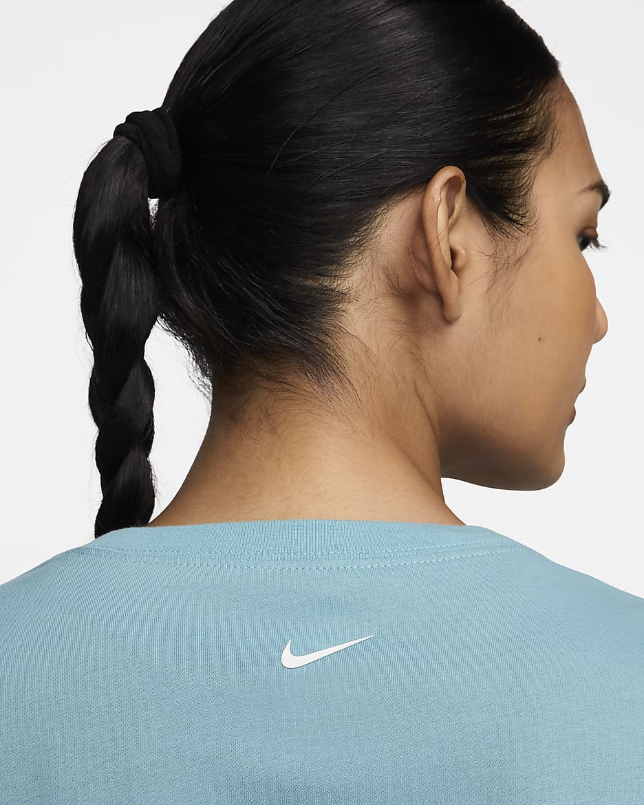 เสื้อยืดเอวลอยแขนสั้นผู้หญิง Nike Pro - Denim Turquoise