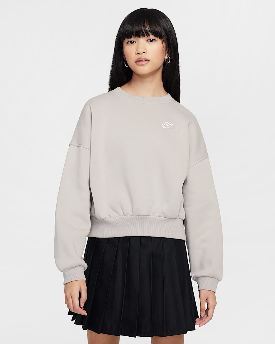 Sweat ample à col ras-du-cou Nike Sportswear Club Fleece pour fille - College Grey/Blanc