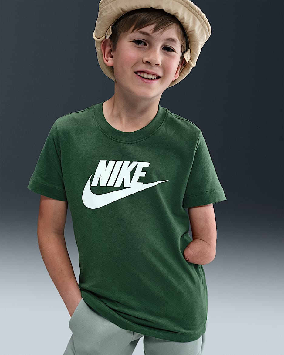 Nike Sportswear Older Kids' T-Shirt - Fir