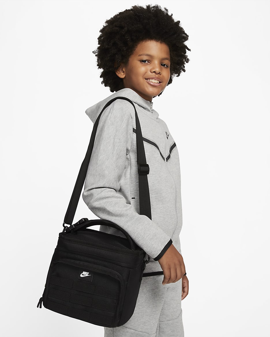 Nike Futura Sportswear Lunch Tote Lunch Bag (6.75L)