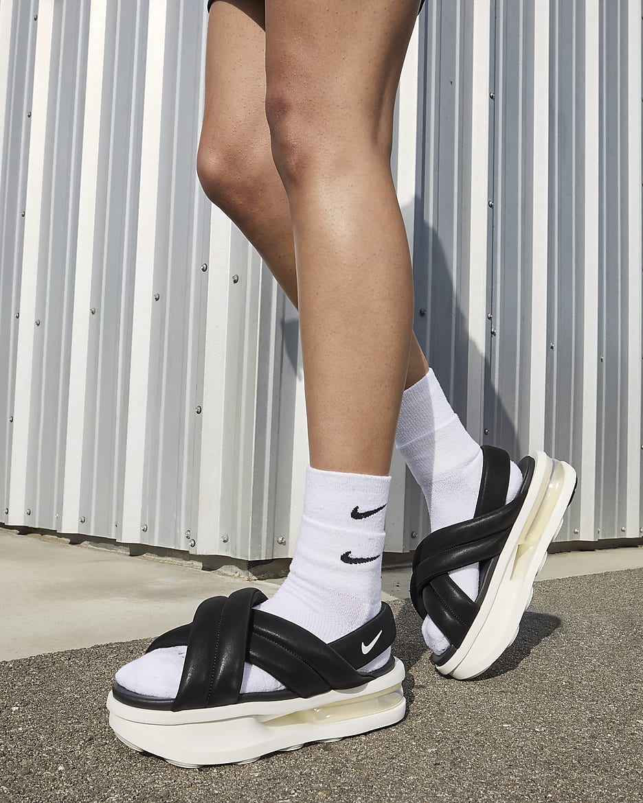 Nike Air Max Isla Women's Sandals - Black/Sail