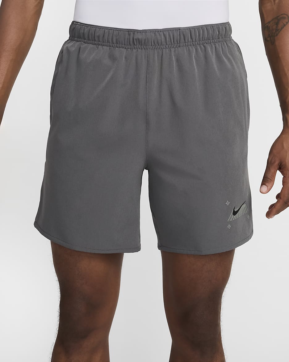 Nike Challenger herenshorts met binnenbroek (18 cm) - Iron Grey