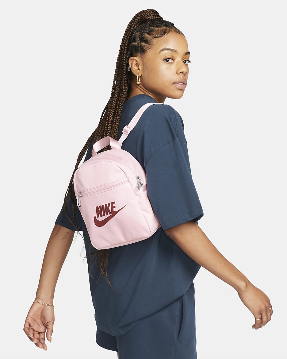 เป้สะพายหลังขนาดเล็กสำหรับผู้หญิง Nike Sportswear Futura 365 (6 ล.) - Pink Foam/Pink Foam/Team Red
