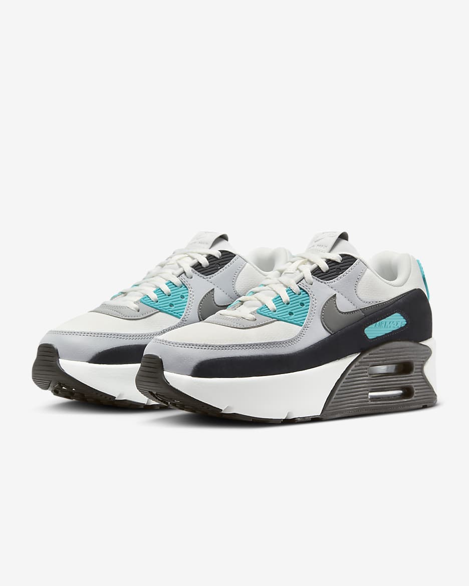 Tenis para mujer Nike Air Max 90 LV8 - Blanco cumbre/Gris lobo/Negro/Gris humo