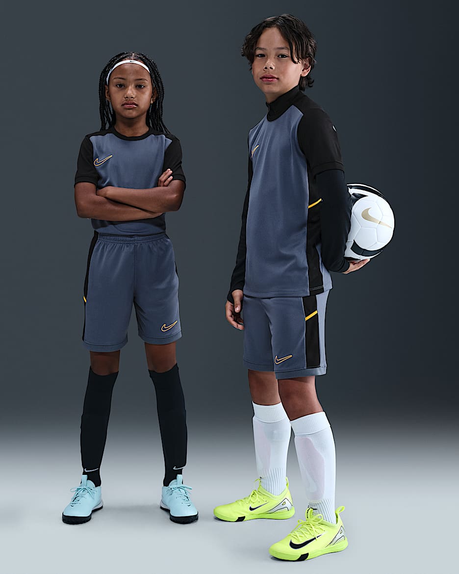 Nike Academy Older Kids' Dri-FIT 18cm (approx.) Football Shorts - Diffused Blue/Black/University Gold