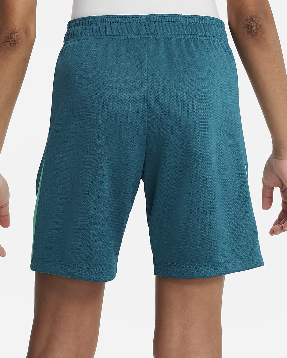 Portugal Strike Nike Dri-FIT Strick-Fußballshorts für ältere Kinder - Geode Teal/Kinetic Green/Sail