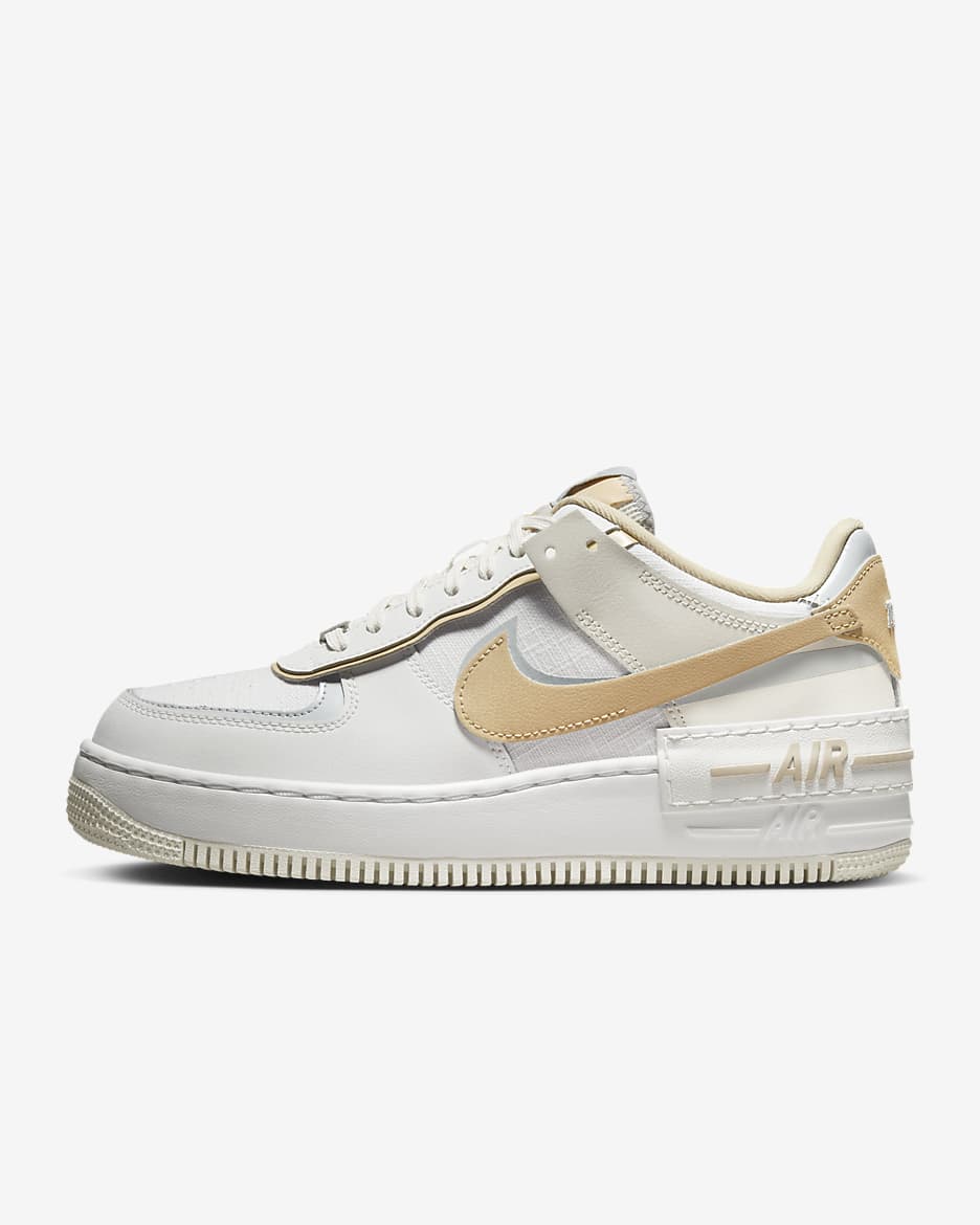 Tenis para mujer Nike Air Force 1 Shadow - Blanco cumbre/Gris lobo/Platino puro/Sésamo