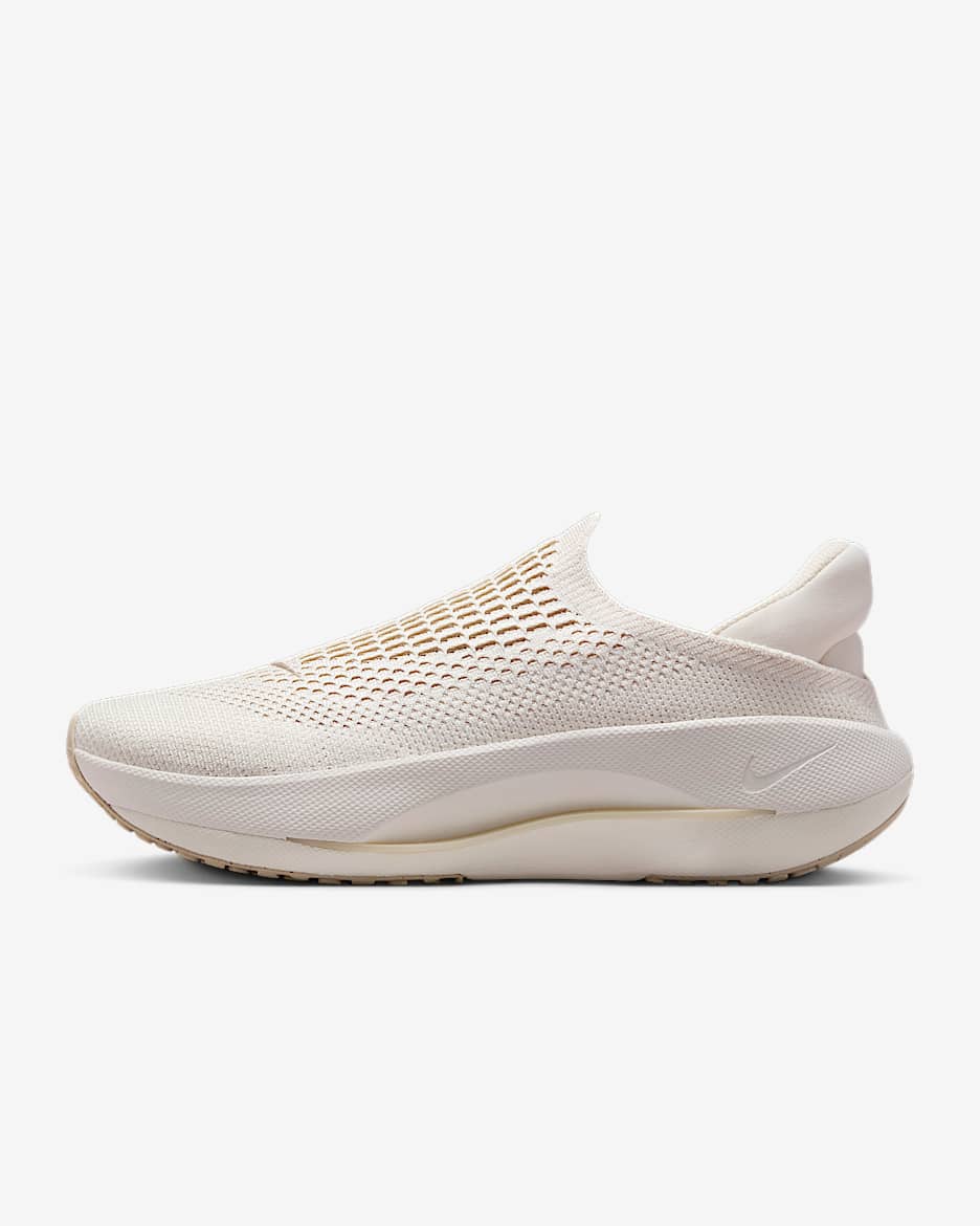 Nike Reina EasyOn Women's Shoes - Pale Ivory/Sail/Sanddrift