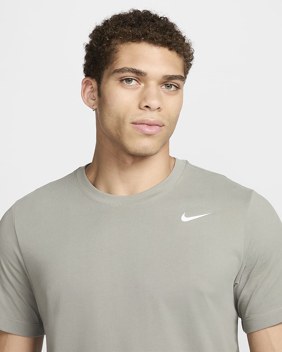 Nike Dri-FIT Men's Fitness T-Shirt - Dark Stucco