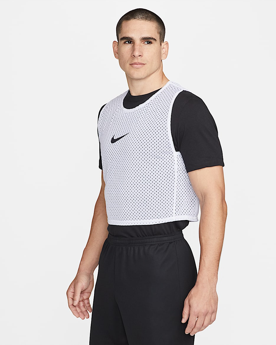 ナイキ Dri-FIT パーク サッカー トレーニングビブ (3着セット) - ホワイト/ブラック