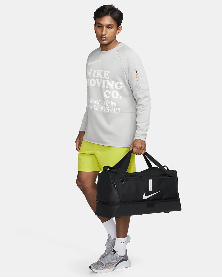 Nike Academy Team Bolsa de deporte de fútbol rígida (Mediana, 37 l) - Negro/Negro/Blanco