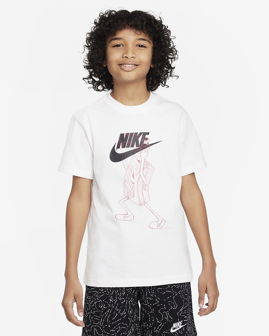 Nike Sportswear Older Kids' T-Shirt - White