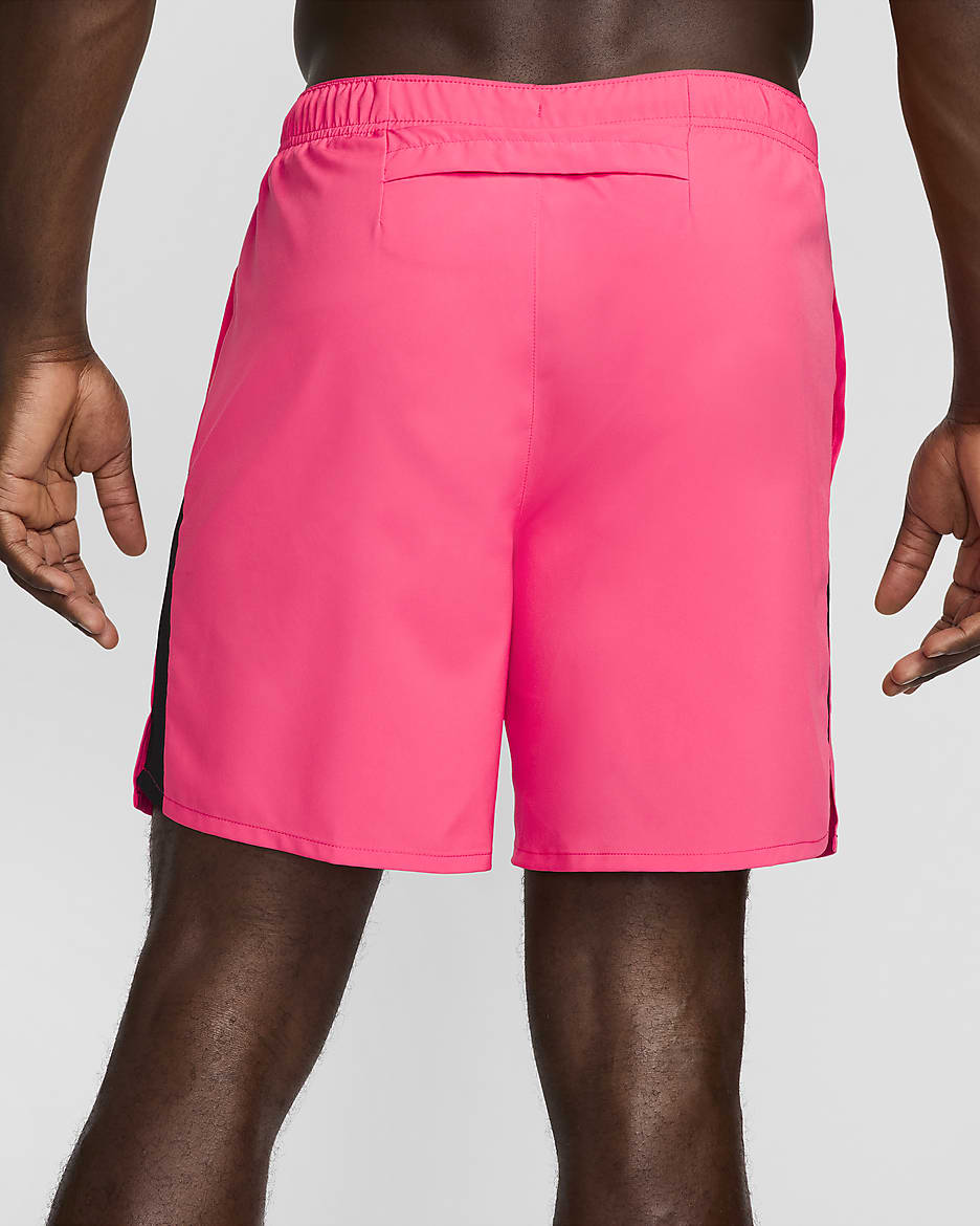 Short de running 2-en-1 18 cm Dri-FIT Nike Challenger pour homme - Aster Pink/Noir/Noir