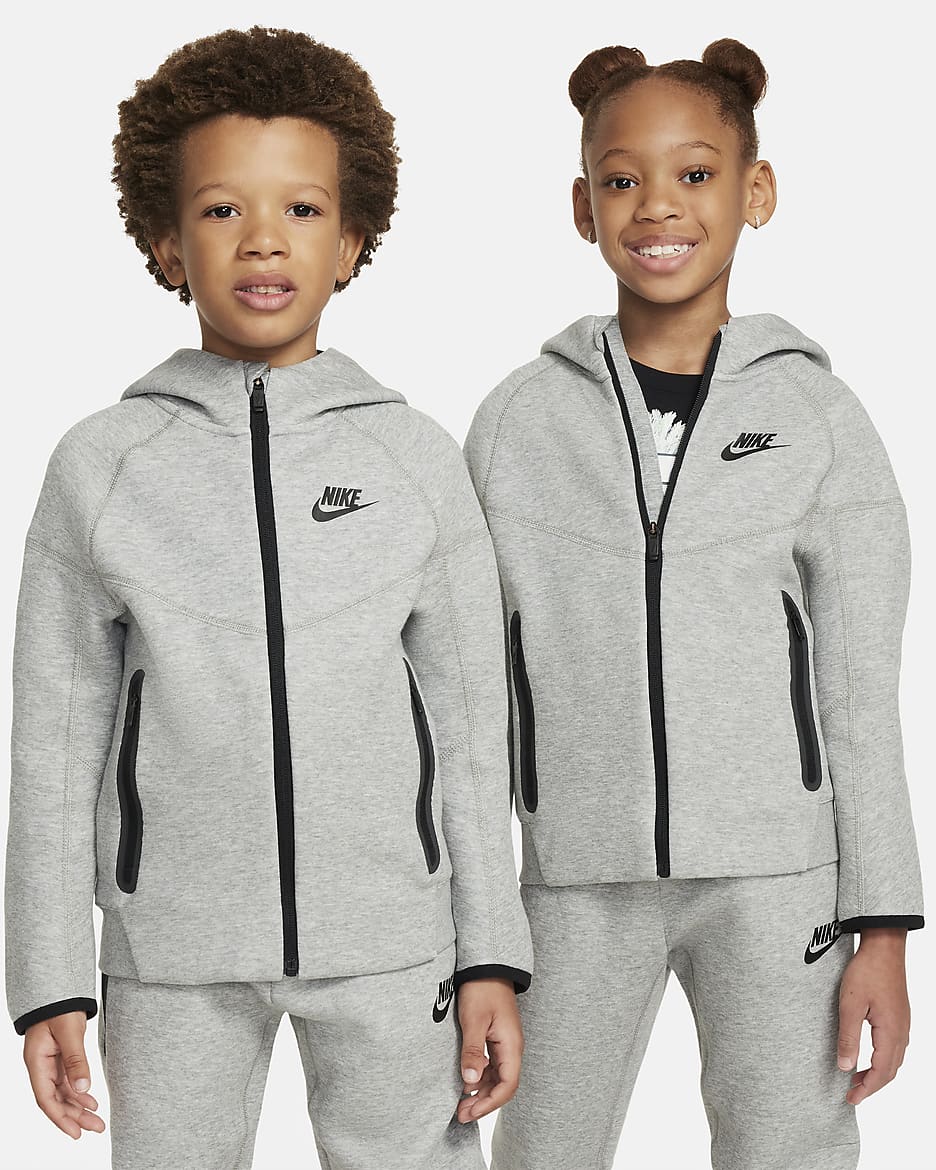 Nike Sportswear Tech Fleece Full-Zip Set 2-teiliges Hoodie-Set für jüngere Kinder - Dark Grey Heather