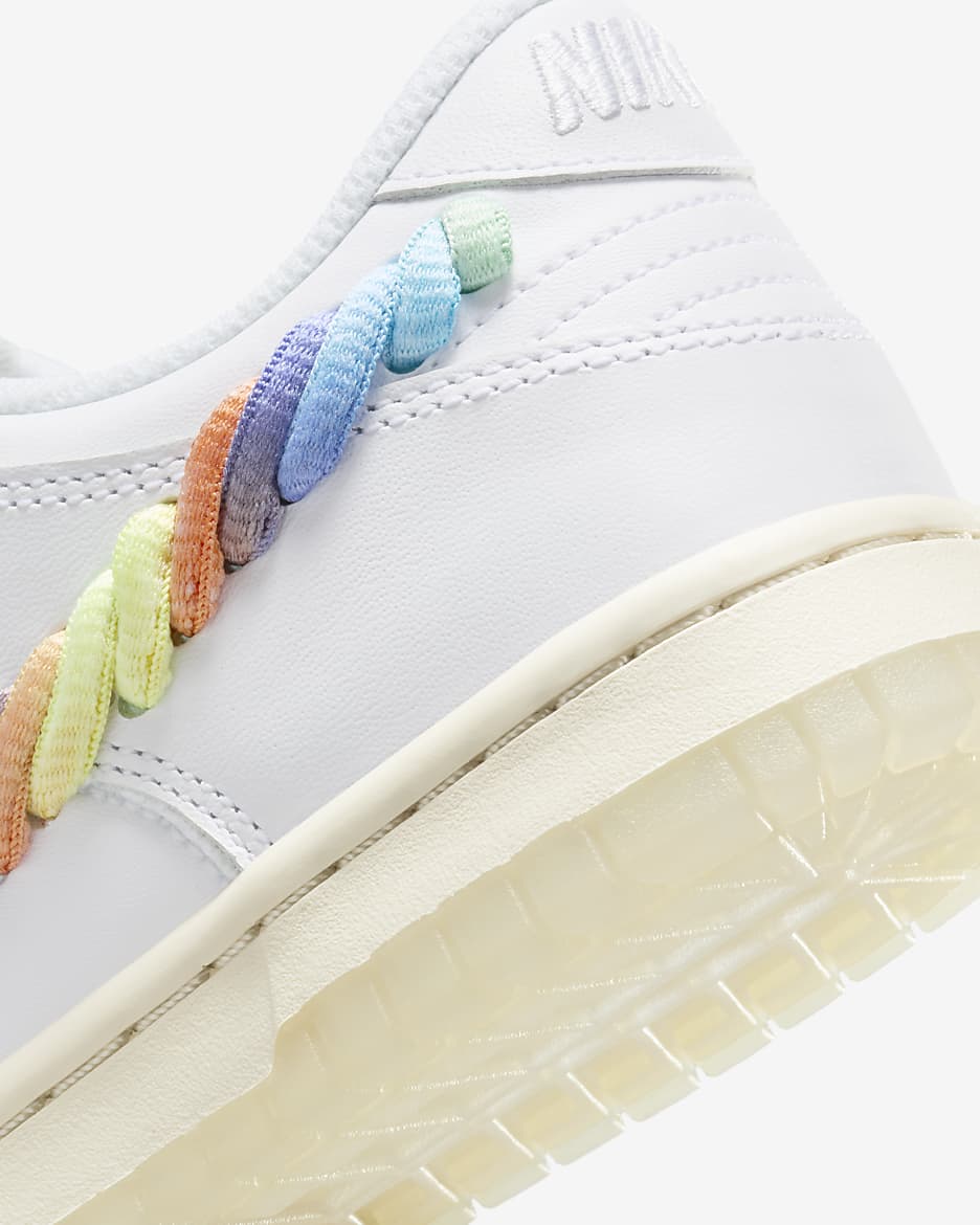 Nike Dunk Low SE Older Kids' Shoes. Nike VN