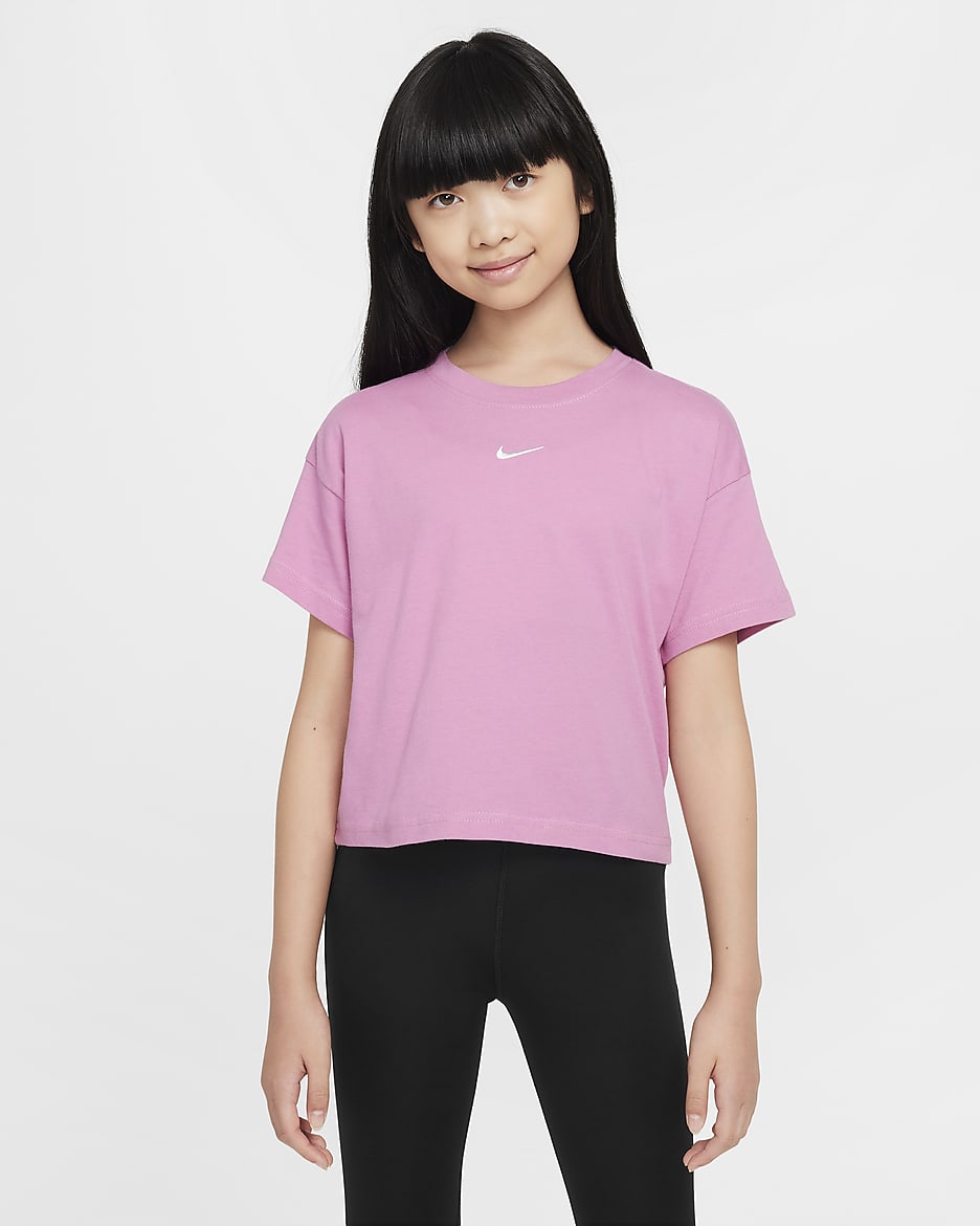 Nike Sportswear Essential Older Kids' (Girls') T-Shirt - Magic Flamingo