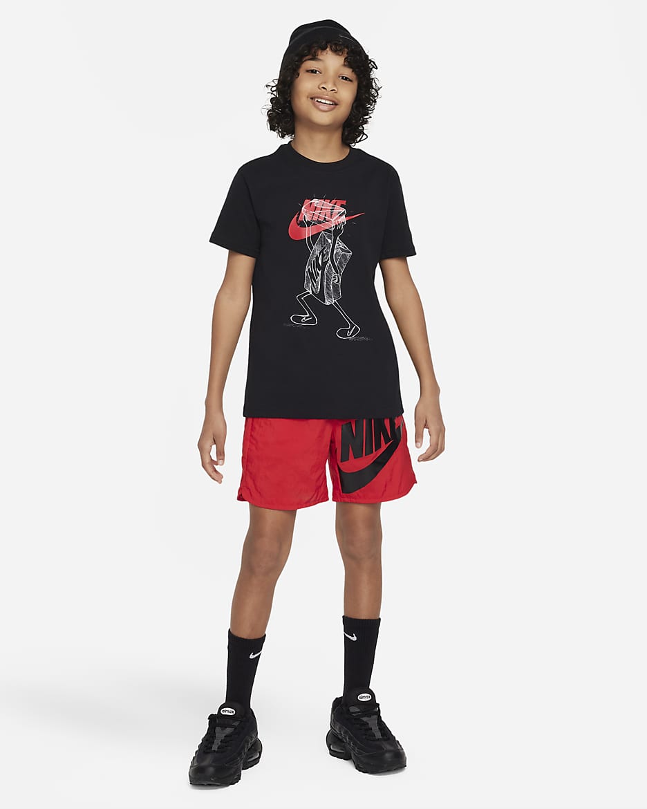 Nike Sportswear Older Kids' T-Shirt - Black