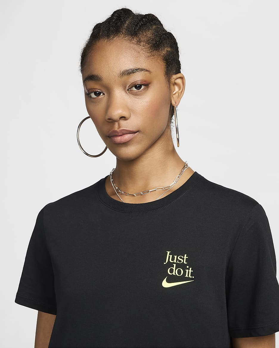 Nike Women's T-Shirt - Black