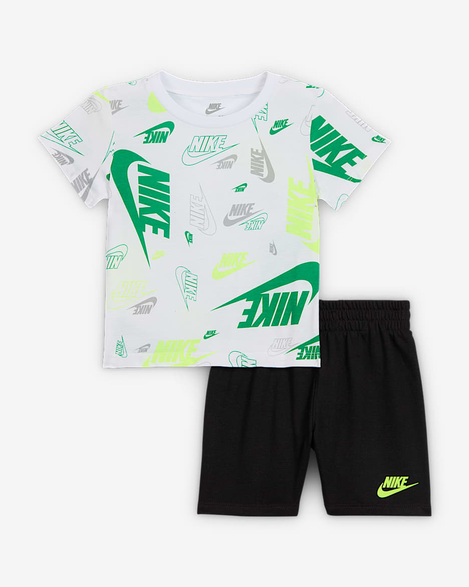 Set Nike Sportswear med lätta shorts i sweatshirttyg för baby (12–24 mån) - Svart/Vit