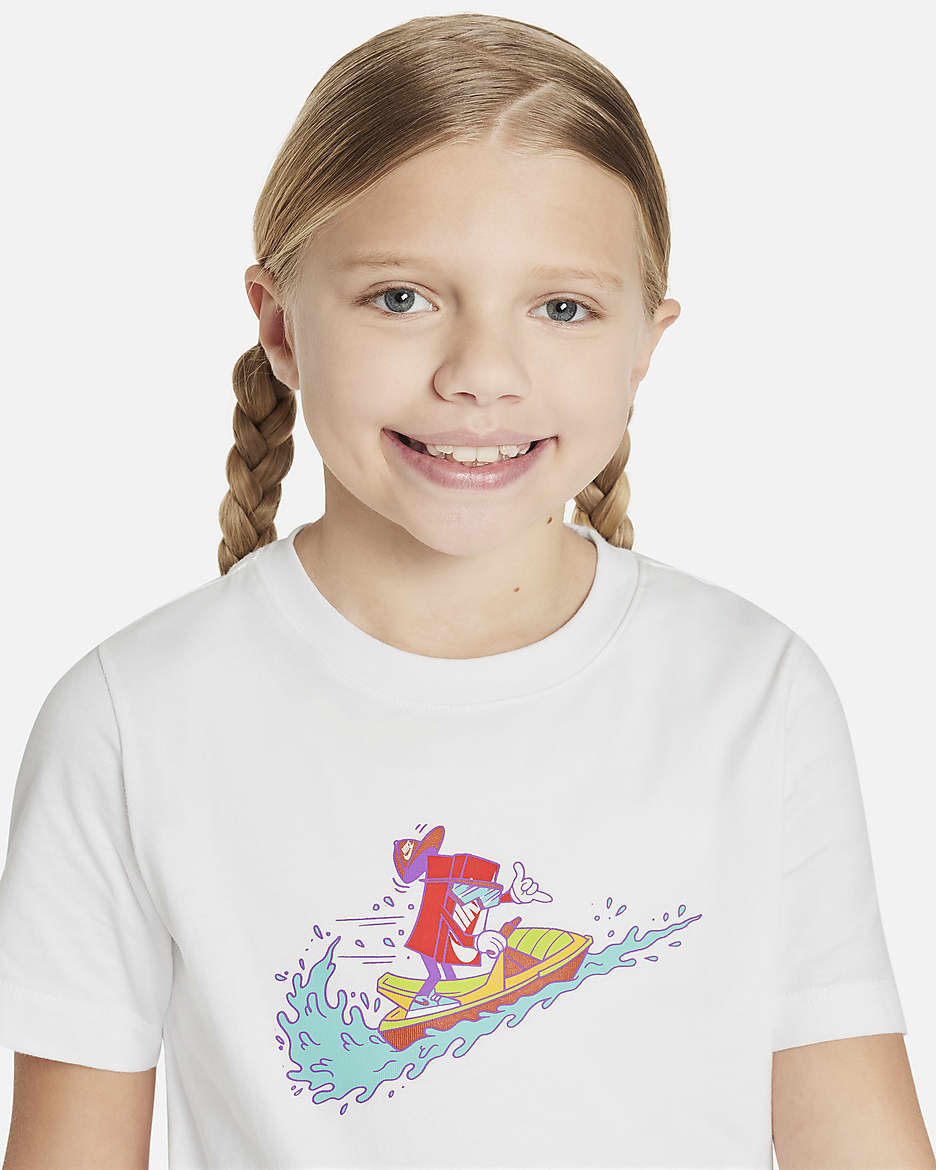 Nike Sportswear Older Kids' T-Shirt - White