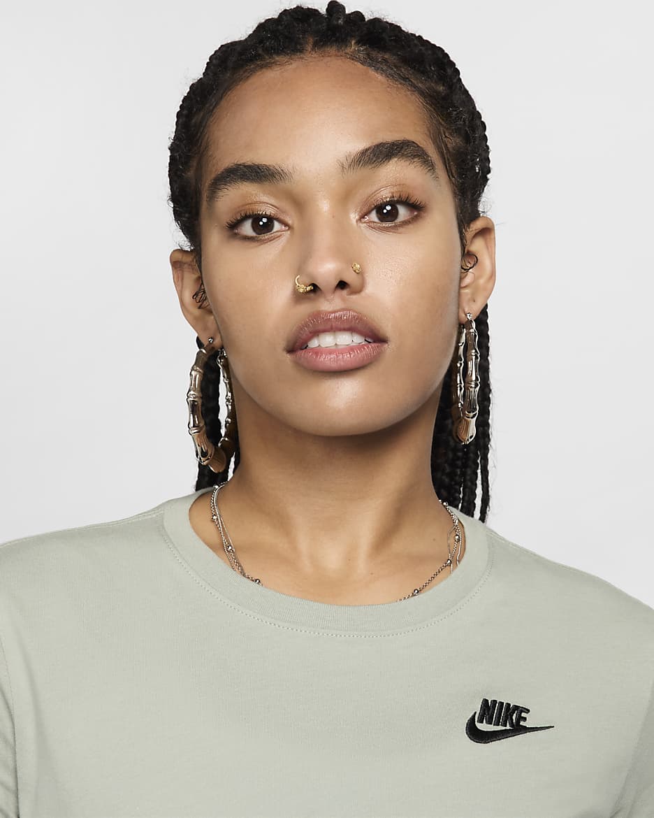 Tee-shirt Nike Sportswear Club Essentials pour femme - Jade Horizon/Noir