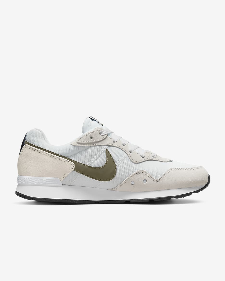 Nike Venture Runner Men's Shoe - Summit White/Black/White/Medium Olive