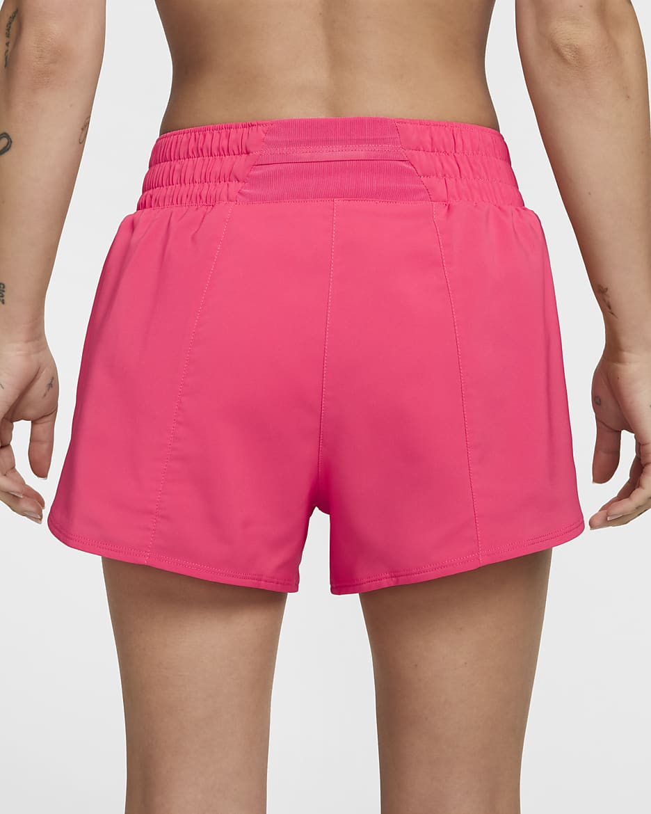 Shorts Dri-FIT con gráfico de tiro medio con forro de ropa interior para mujer Nike One - Rosa margarita/Azul glacial