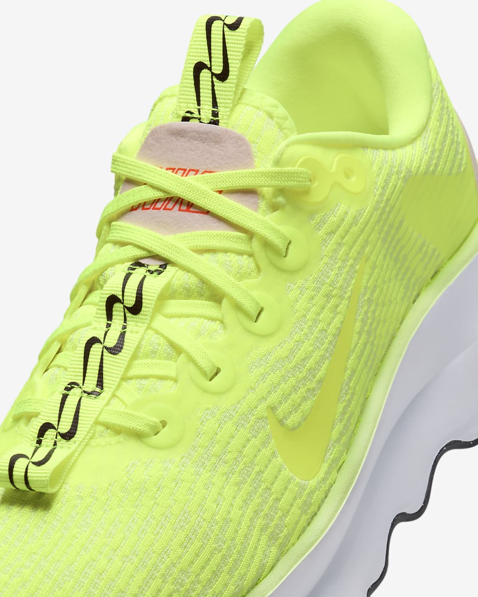 Tenis de caminata para mujer Nike Motiva - Volt/Espuma rosa/Volt/Volt