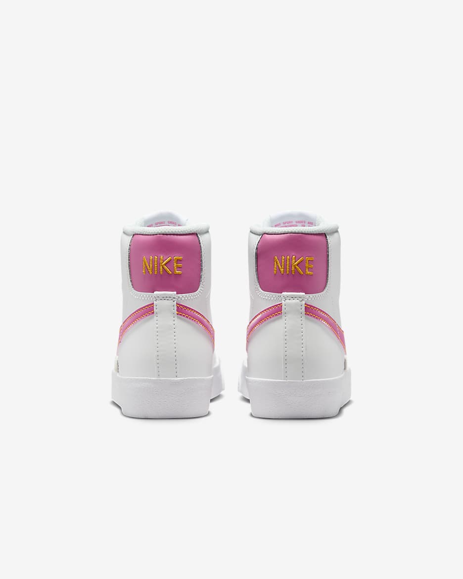 Tenis para niños grandes Nike Blazer Mid '77 - Blanco cumbre/Oro universitario/Blanco/Rosa paleta