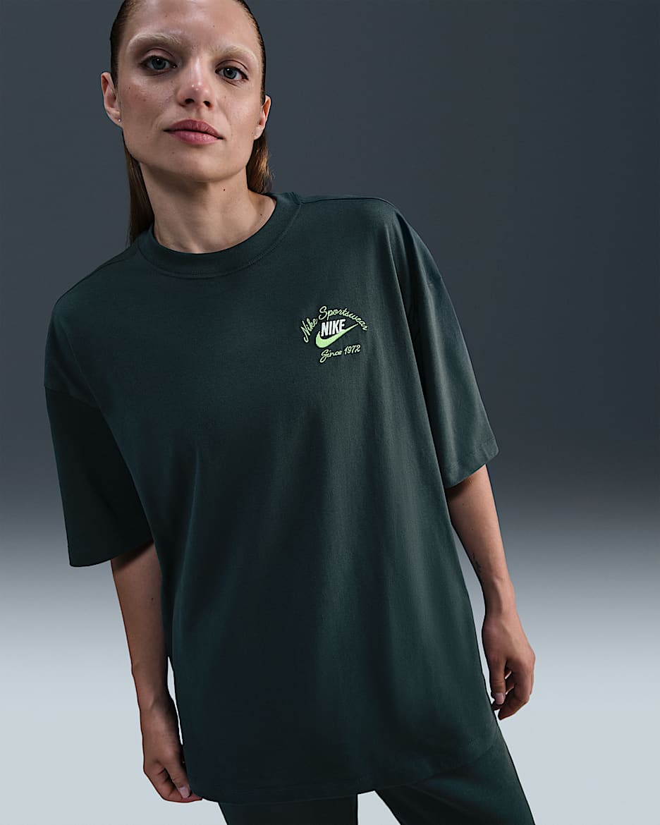 Nike Sportswear Women's Oversized T-Shirt - Seaweed