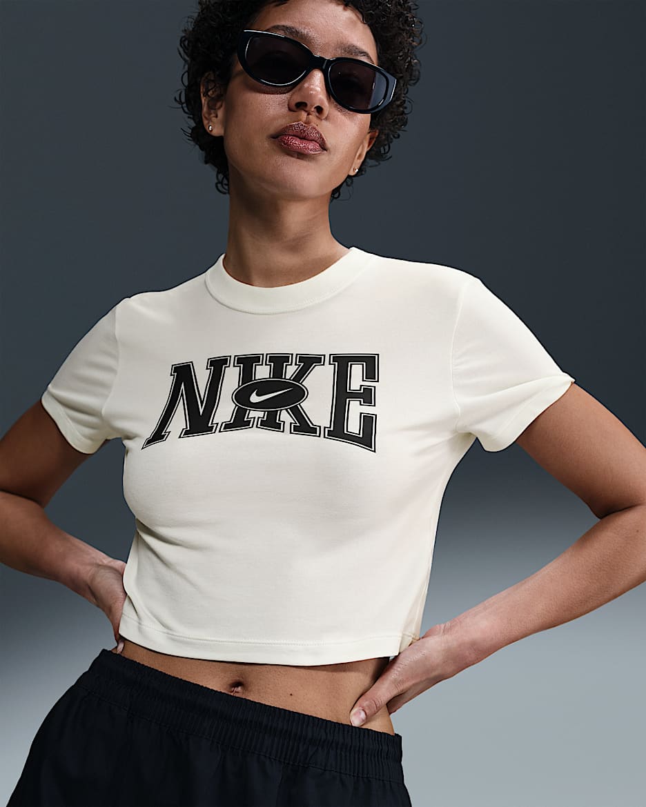 Playera slim cropped para mujer Nike Sportswear - Vela