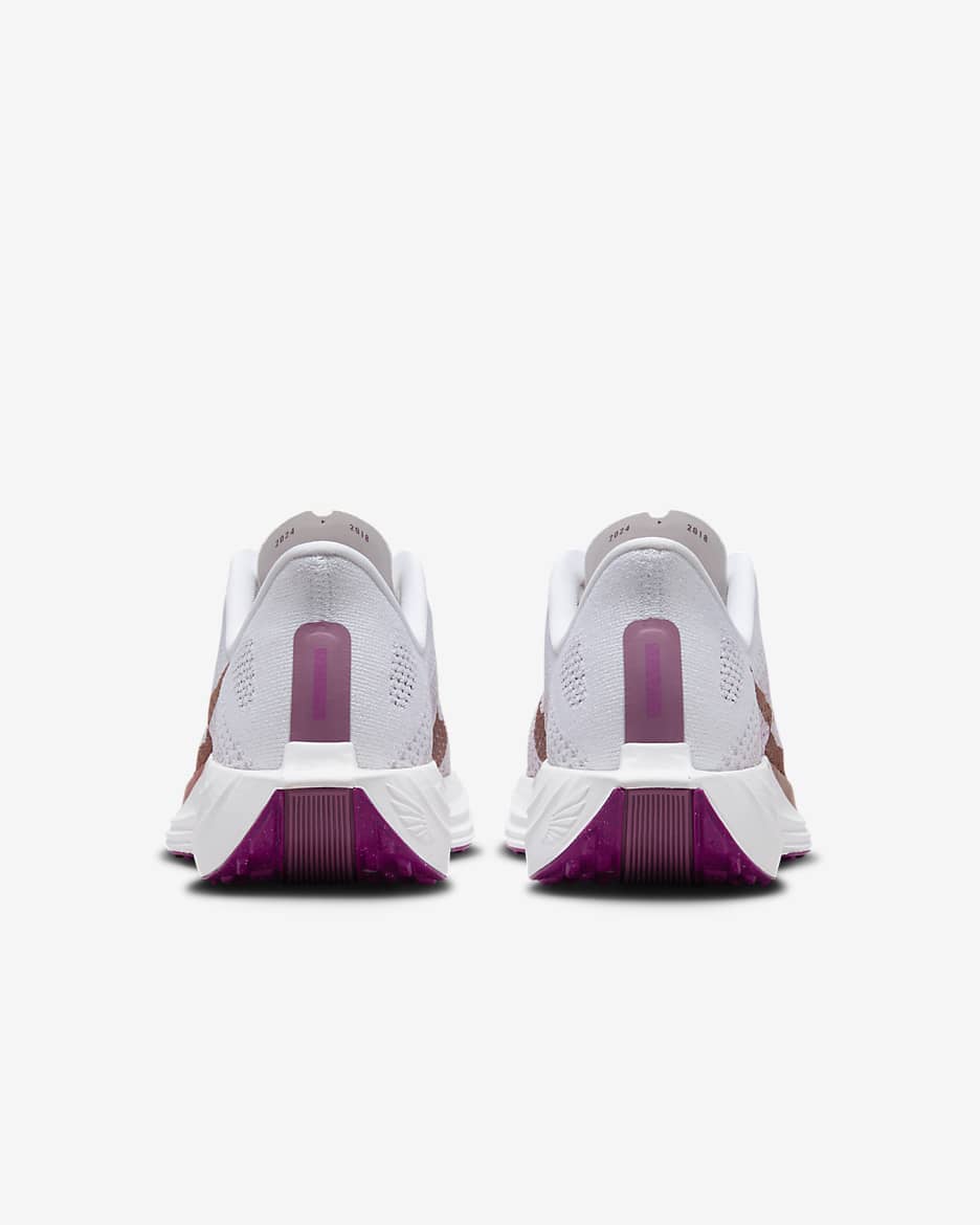 Nike Pegasus Plus Kadın Yol Koşu Ayakkabısı - Beyaz/Platinum Violet/Plum Dust/Metallic Red Bronze