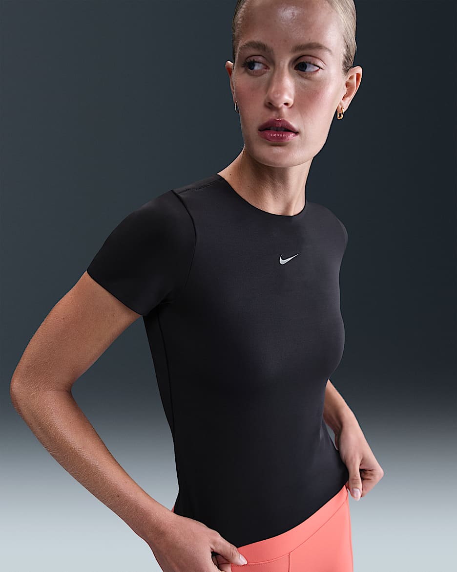 Kortærmet Nike Form-top til kvinder - sort/Smoke Grey/Dark Smoke Grey
