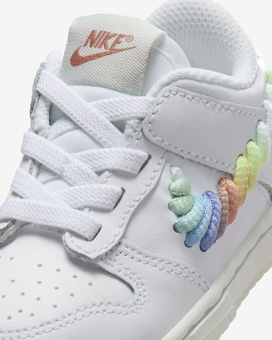 Calzado para bebé e infantil Nike Dunk Low SE - Blanco/Rosa tierra/Plata claro/Multicolor