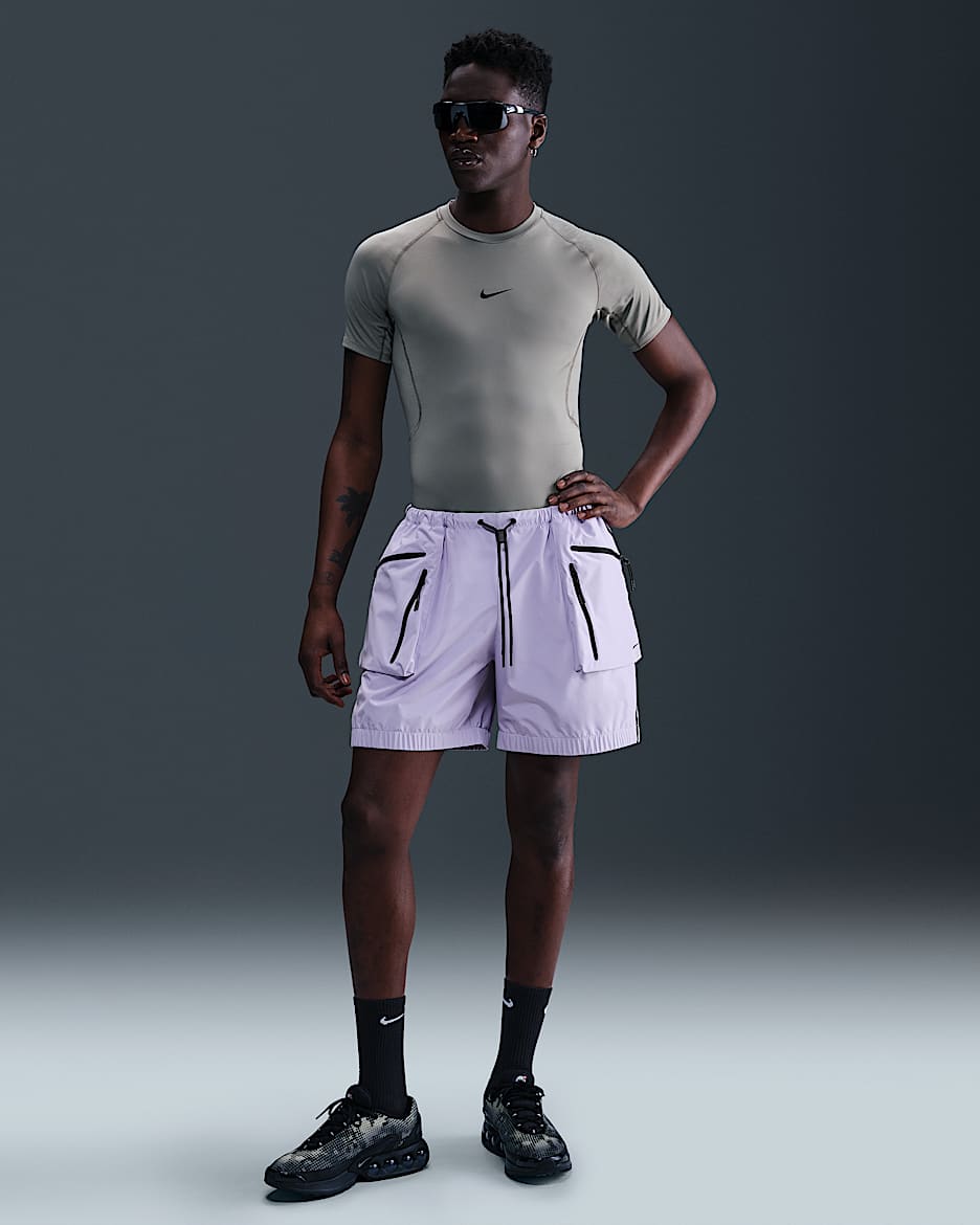 Shorts superligeros para hombre Nike Tech - Hortensias/Negro