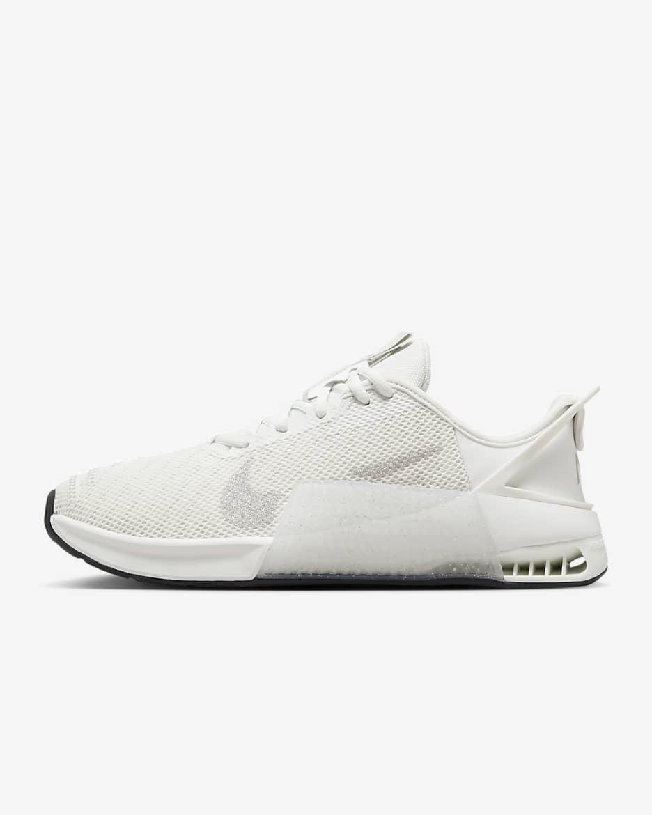 Tenis de entrenamiento para mujer Nike Metcon 9 EasyOn Premium - Blanco cumbre/Vela/Negro/Plata metalizado