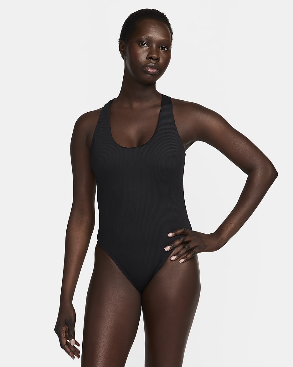 Traje de baño de una sola pieza con espalda cruzada para mujer Nike Swim Elevated Essential - Negro