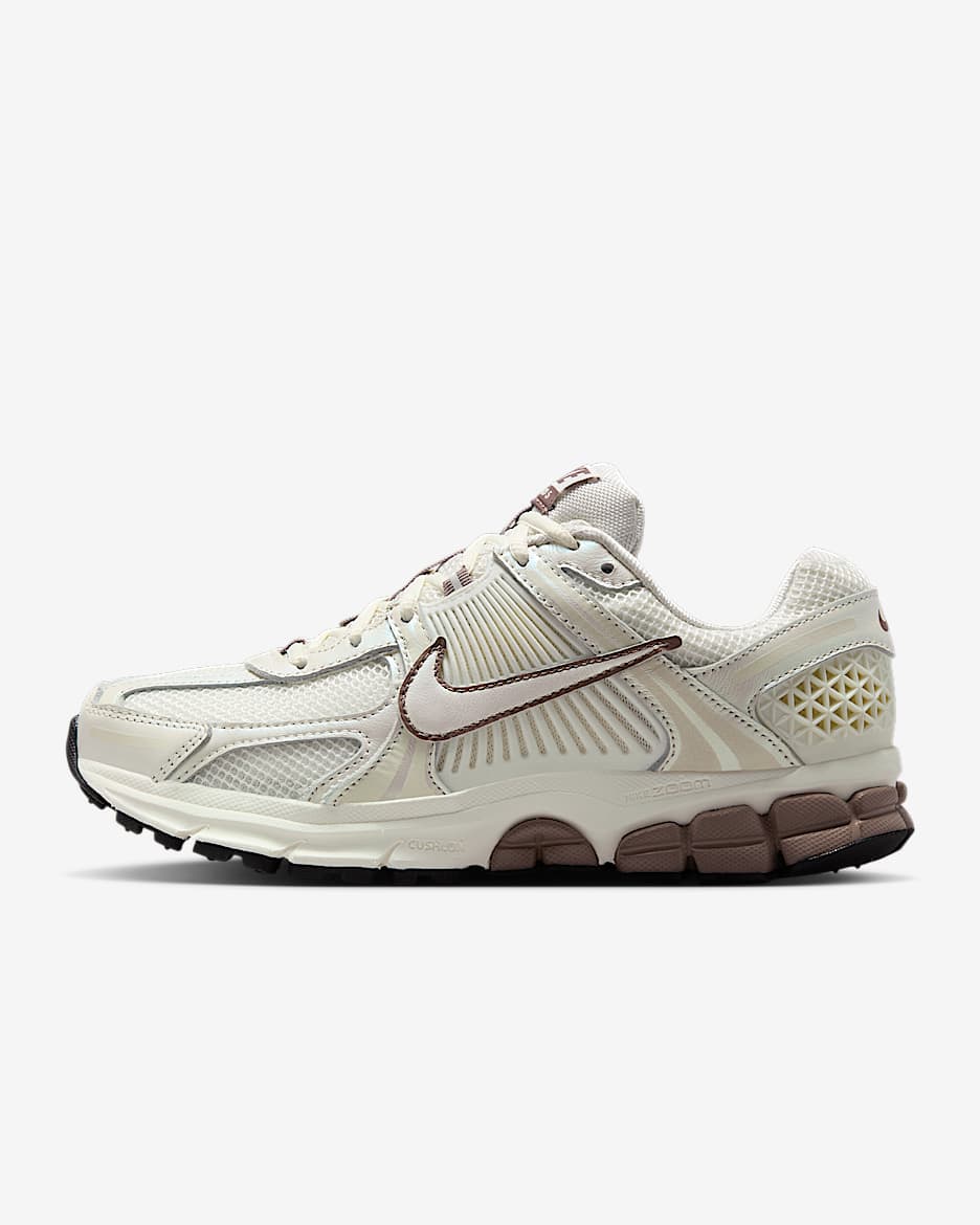Tenis para mujer Nike Zoom Vomero 5 - Vela/Marrón visón/Negro/Vela