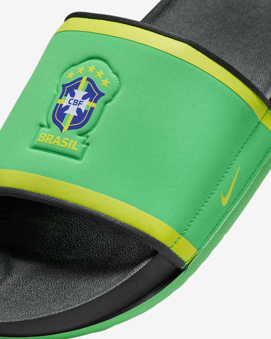 Chanclas de fútbol Nike Offcourt (Brazil) - Verde chispa/Gris humo oscuro/Amarillo dinámico