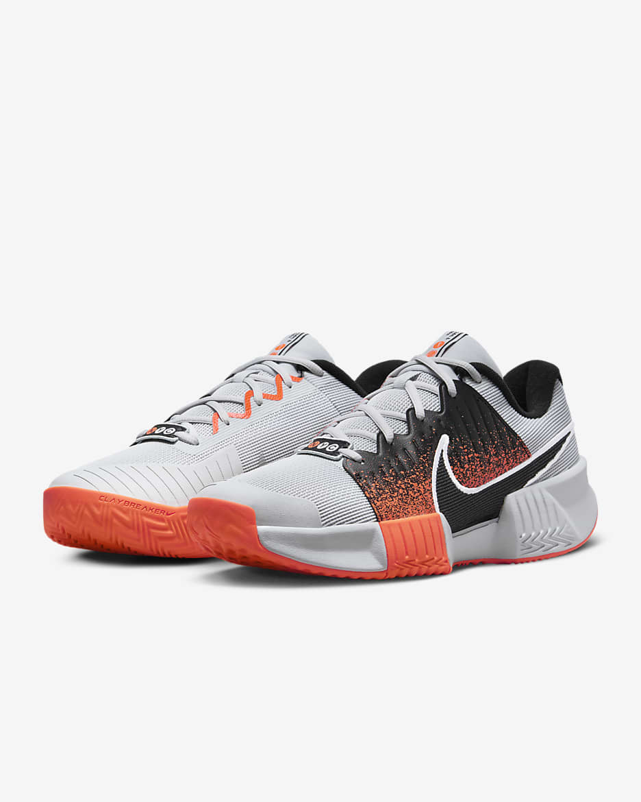 Chaussure de tennis pour terre battue Nike GP Challenge Pro Premium pour homme - Pure Platinum/Hyper Crimson/Blanc/Noir